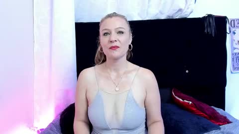 hanna_vell11 online show from 3, 2, 2026
