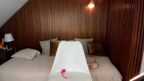 Snapshot of hanna_weist1 chatting on 26, 11, 2025 Akane Tendo online show from 26, 11, 2025