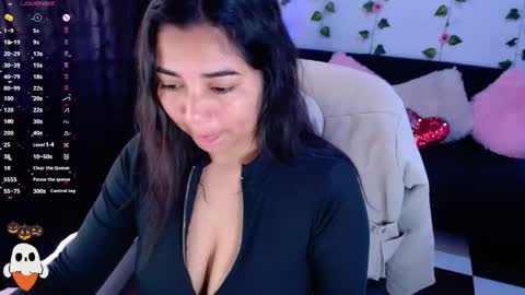 Snapshot of hannaagt chatting on 17, 10, 2025 hannaagt online show from 17, 10, 2025