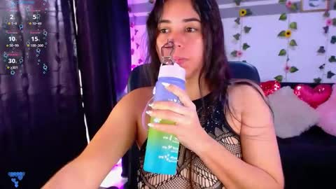 Snapshot of hannaagt chatting on 28, 11, 2025 hannaagt online show from 28, 11, 2025