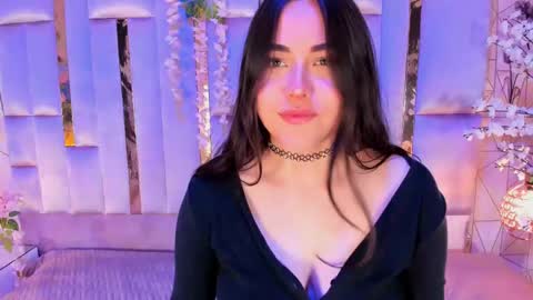 hannacollins_2 online show from 3, 10, 2025