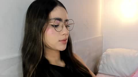 Hanna Connor online show from 3, 10, 2025