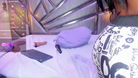 hannagatess1 online show from 24, 9, 2025