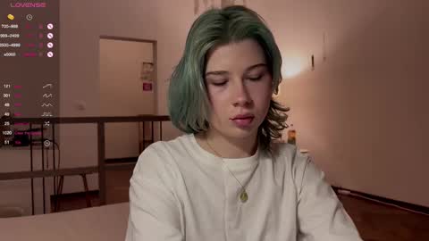 Snapshot of hannah_allin chatting on 22, 2, 2025 Hannah Allin online show from 22, 2, 2025