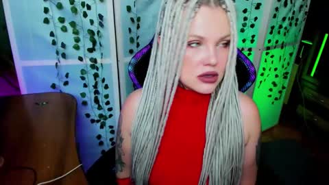 Snapshot of hannah_chaos chatting on 30, 10, 2025 Hannah online show from 30, 10, 2025