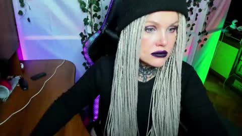 Snapshot of hannah_chaos chatting on 21, 11, 2025 Hannah online show from 21, 11, 2025