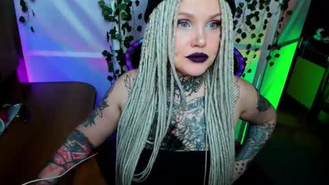 Snapshot of hannah_chaos chatting on 23, 11, 2025 Hannah online show from 23, 11, 2025