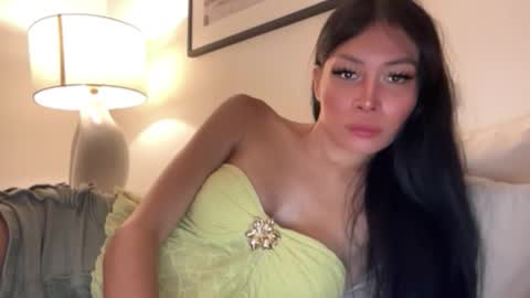 Snapshot of hannah_girl_ chatting on 30, 10, 2025 Im your naughty girl and porn star in bed Hannah online show from 30, 10, 2025