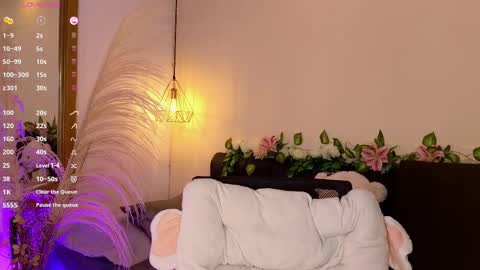 Snapshot of hannah_williams1 chatting on 10, 10, 2025 Hannah Williams online show from 10, 10, 2025