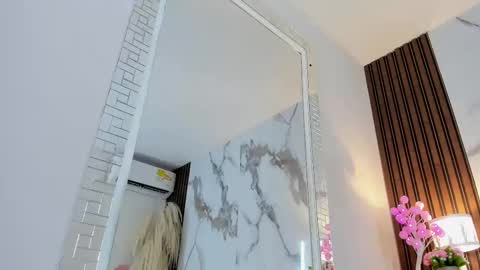 Hannahill69 online show from 12, 3, 2025