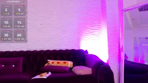 Snapshot of hannahisabellee chatting on 20, 6, 2026 Anna online show from 20, 6, 2026