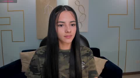 Snapshot of hannahjamesx chatting on 17, 12, 2024 HANNAH J online show from 17, 12, 2024