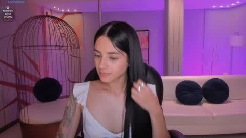 Snapshot of hannahjamesx chatting on 13, 1, 2025 HANNAH J online show from 13, 1, 2025