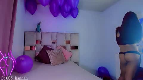 Snapshot of hannahsmit_ chatting on 4, 11, 2025 hannahsmit_ online show from 4, 11, 2025