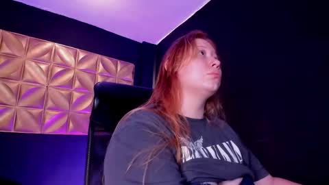 Snapshot of hannamartinn_ chatting on 24, 9, 2025 hannamartinn_ online show from 24, 9, 2025