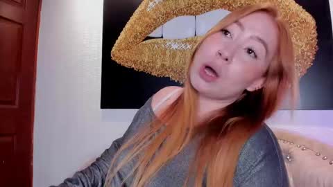 Snapshot of hannamartinn_ chatting on 28, 10, 2025 hannamartinn_ online show from 28, 10, 2025