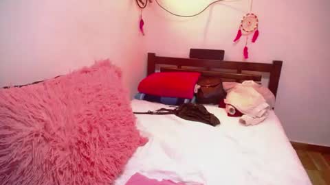 hannaqueen23 online show from 31, 7, 2026