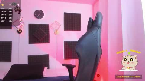 Snapshot of hannarusso chatting on 21, 11, 2025 Hanna online show from 21, 11, 2025