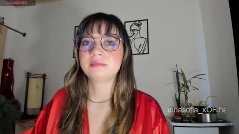   hannasofia x        Schedule 700 -1400GTM-5 online show from 24, 10, 2025