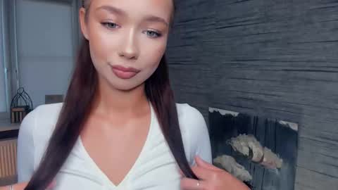 Snapshot of hannavaile chatting on 12, 9, 2025 Hanna online show from 12, 9, 2025