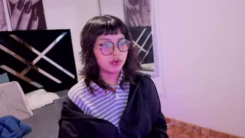 hannita_01 online show from 8, 7, 2026