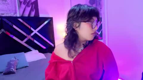 hannita_01 online show from 9, 7, 2026