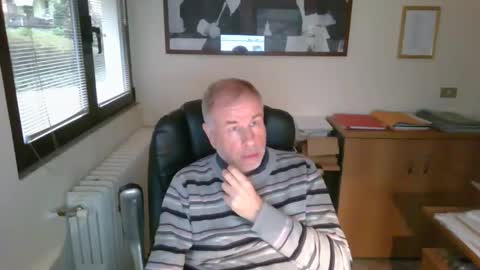 Snapshot of hanscooper chatting on 24, 11, 2025 hanscooper online show from 24, 11, 2025