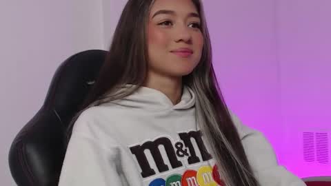 Snapshot of hantonella chatting on 1, 2, 2026 Anto online show from 1, 2, 2026