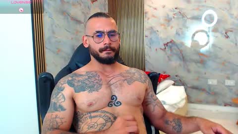 hanz_col online show from 4, 3, 2025