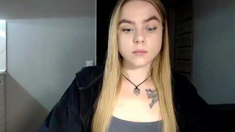 happy_fox_ online show from 15, 1, 2025