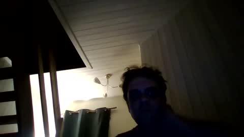 happylarlcamper online show from 12, 4, 2026