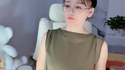 Snapshot of happysweetie168 chatting on 2, 12, 2024 Daisy online show from 2, 12, 2024