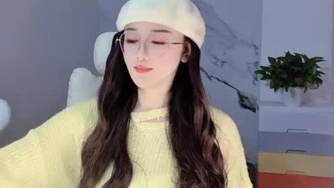 Snapshot of happysweetie168 chatting on 6, 12, 2024 Daisy online show from 6, 12, 2024