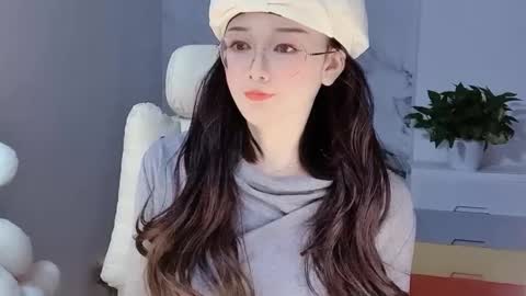 Snapshot of happysweetie168 chatting on 9, 12, 2024 Daisy online show from 9, 12, 2024