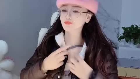 Snapshot of happysweetie168 chatting on 20, 12, 2024 Daisy online show from 20, 12, 2024