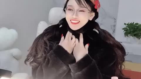 Snapshot of happysweetie168 chatting on 25, 2, 2025 Daisy online show from 25, 2, 2025