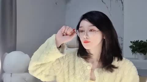 Snapshot of happysweetie168 chatting on 8, 3, 2025 Daisy online show from 8, 3, 2025