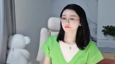 Snapshot of happysweetie168 chatting on 12, 3, 2025 Daisy online show from 12, 3, 2025