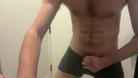 hard4you242 online show from 3, 2, 2025