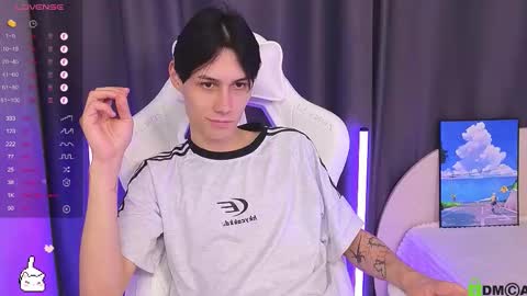 Mark online show from 1, 11, 2025