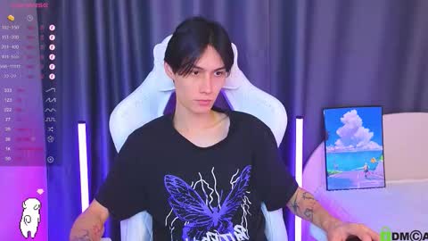 Mark online show from 1, 12, 2025