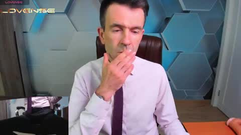 Snapshot of hard_and_juici chatting on 1, 6, 2026 Steve online show from 1, 6, 2026