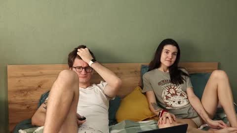 Emily and David online show from 17, 12, 2024