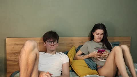 Emily and David online show from 18, 12, 2024