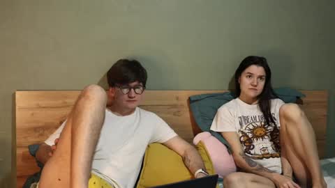 Emily and David online show from 2, 1, 2025