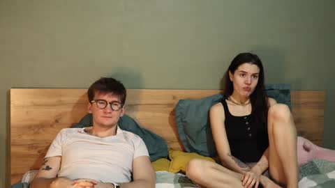 Emily and David online show from 2, 2, 2025