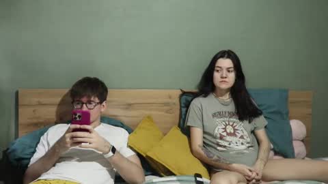 Emily and David online show from 16, 2, 2025