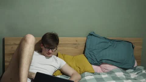 Emily and David online show from 25, 2, 2025