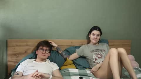 Emily and David online show from 28, 2, 2025