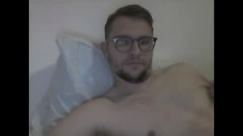 Snapshot of hardboylovemilfmoom chatting on 20, 4, 2026 hardboylovemilfmoom online show from 20, 4, 2026